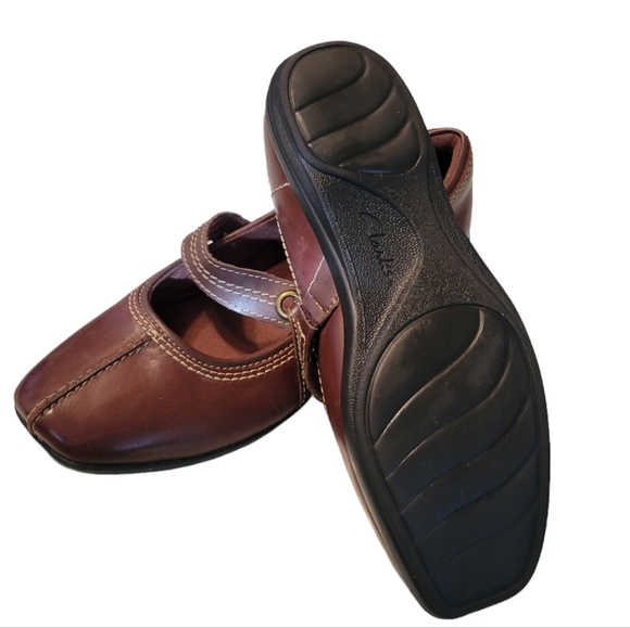 Clarks Womens Collection 8M Brown Leather Mary Janes Comfort Cushion - Picture 3 of 9